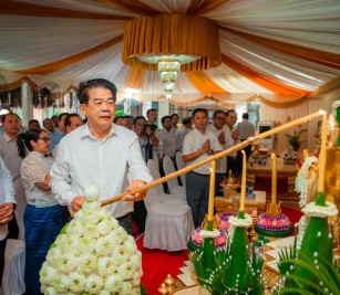 ពិធីសូត្រមន្ទចម្រើន ព្រះបរិត្តប្រសិទ្ធិពរជ័យសិរីមង្គល ជូនដល់ថ្នាក់ដឹកនាំ និងបុគ្គលិក និយោជិត កសស ក្នុងឱកាសបុណ្យចូលឆ្នាំថ្មី ប្រពៃណីជាតិ