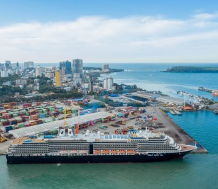 WESTERDAM cruise ship with nationality of HOLLAND
