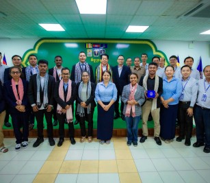 ដំណើរទស្សនកិច្ច គណៈប្រតិភូ ក្រុមការងារ Futuru Lider ba ASEAN (FLBA)