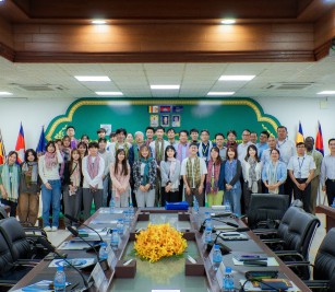 ដំណើរទស្សនកិច្ច សម្តែងការគួរសម និងសិក្សាស្វែងយល់របស់ ប្រតិភូនិស្សិតវិស្វកម្មជប៉ុន មកកាន់ កំពង់ផែស្វយ័តក្រុងព្រះសីហនុ