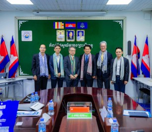 ដំណើរទស្សនកិច្ចសម្តែងការគួរសមរបស់ លោក បណ្ឌិត Yutaka SUNOHARA មកកាន់ កំពង់ផែស្វយ័តក្រុងព្រះសីហនុ