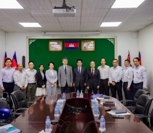 PAS Management Team, welcomed a visit of Dr. Takahara Akio, Executive Director of JICA Ogata Sadako Research Institute of Peace and Development  in a purpose to seek the progress of Sihanoukville Port
