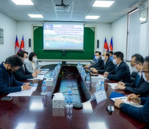 welcomed a courtesy visit of Mr. TANINAI Ichitomoi, Minister / Deputy Chief of Mission, Embassy of Japan to the Kingdom of Cambodia
