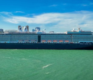 NOORDAM cruise ship with nationality of NETHERLANDS, length of 285.43 meters, width of 32,25 meters, and depth of 8 meters, docked safely at PAS
