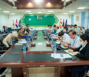 កិច្ចប្រជុំពិភាក្សាបឋម នៃគម្រោងអភិវឌ្ឍន៍ផែនការមេប្រែក្លាយកំពង់ផែក្រុងព្រះសីហនុជា កំពង់ផែ និងមជ្ឈមណ្ឌលឡូជីស្ទីកតំបន់
