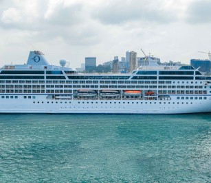 VIKING VENUS cruise ship with nationality of NORWAY