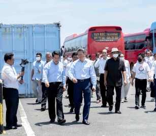 A visit sites of Phnom Penh-Sihanoukville Express Way, Sihanoukville Port Special Economic Zone and Sihanoukville Autonomous Port.
