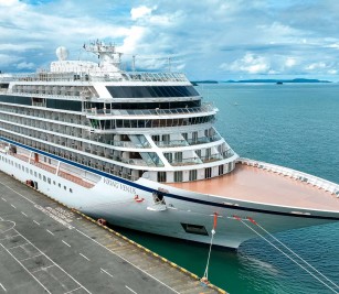 នាវាទេសចរណ៍ឈ្មោះ VIKING VENUS សញ្ជាតិ NORWAY