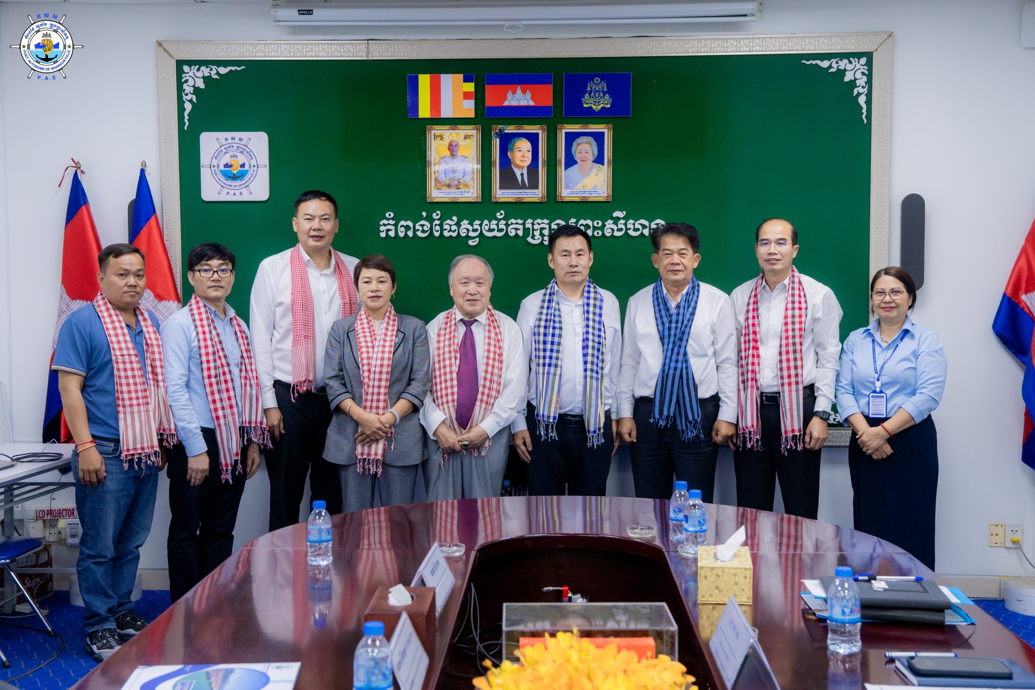 Welcomed a delegation visit of 7 companies from Nanjing City of the People’s Republic of China to Sihanoukville Autonomous Port
