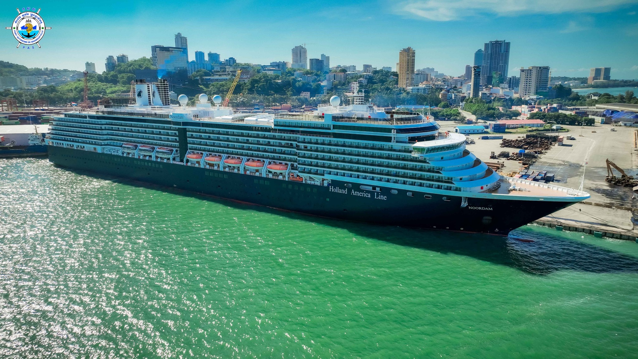 WESTERDAM cruise ship with nationality of HOLLAND

