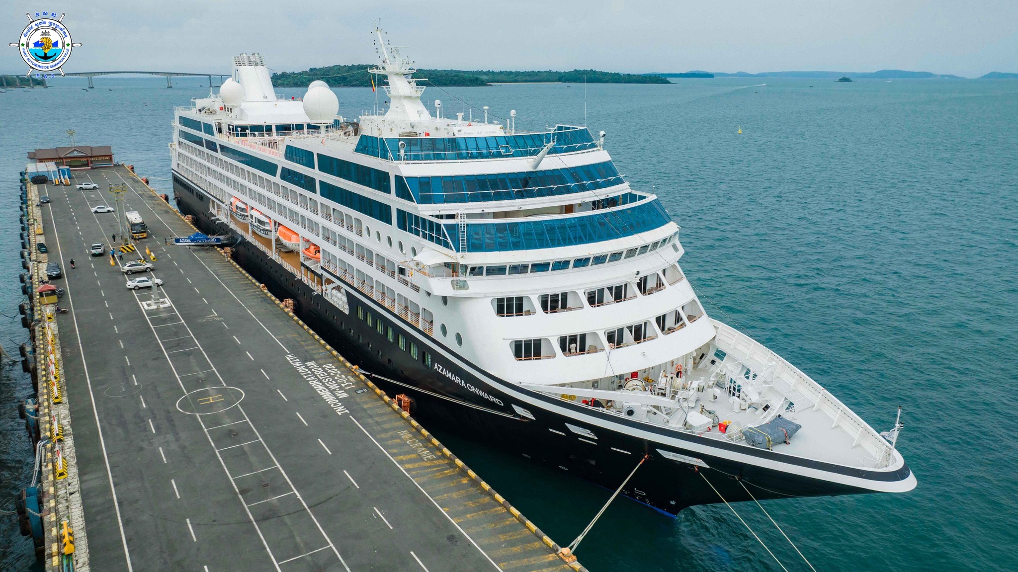 AZAMARA ONWARD cruise ship with nationality of MALIA
