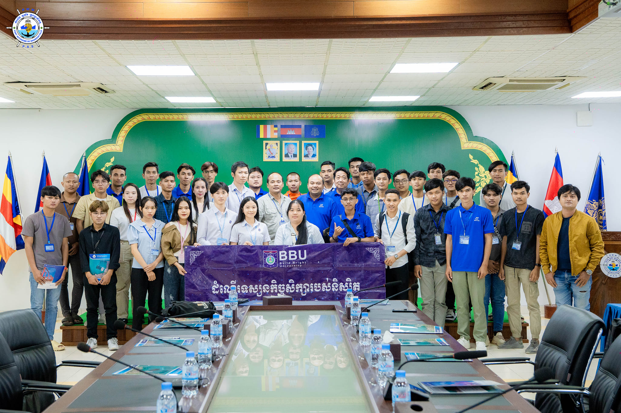 Welcomed a visit of 47 management and students with major in Information Technology from Build Bright University
