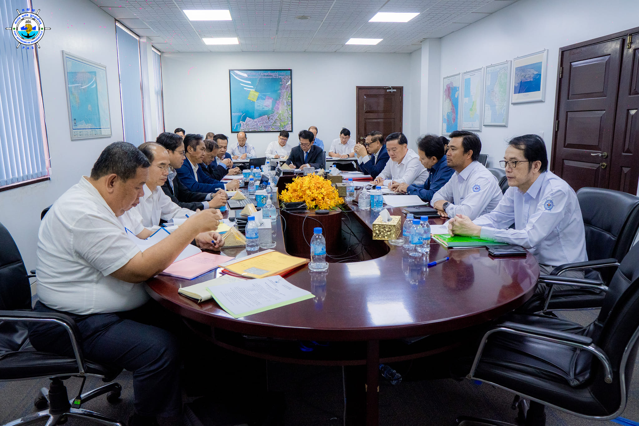 កំពង់ផែស្វយ័តក្រុងព្រះសីហនុ បានបើកកិច្ចប្រជុំក្រុមប្រឹក្សាភិបាល អាណត្តិទី ៨ លើកទី៨ នៅសាលប្រជុំតូច កសស ក្រោមអធិបតីភាព ឯកឧត្តម លូ គឹមឈន់ ប្រតិភូរាជរដ្ឋាភិបាលកម្ពុជា
