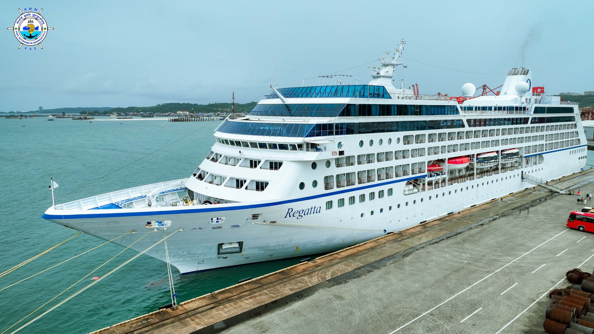 REGATTA cruise ship with nationality of MARSHALL  ISLAND
