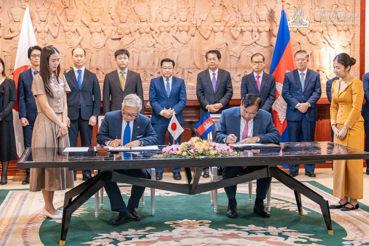 Signed the Exchange of Notes and accompanying documents on the extension of the Government of Japan's Yen Loan
