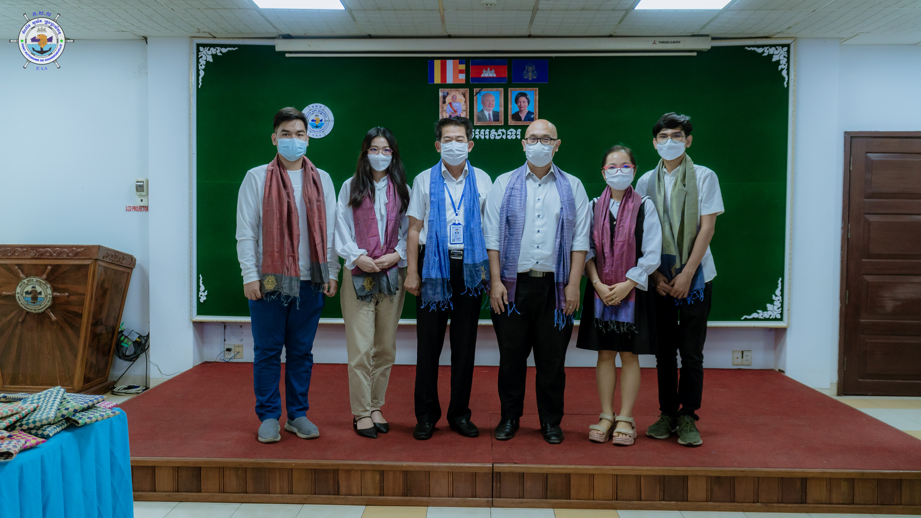 Welcomed a delegation of CFA students (Certified Financial Analysts) led by Prof. Varabott Ho, which was participated by 16 students from 4 universities
