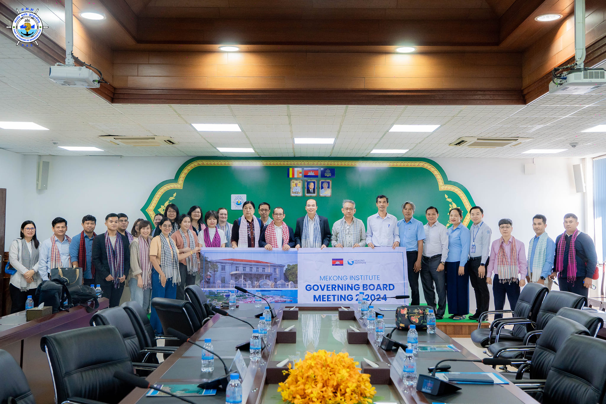 Welcomed a visit of 30 delegates of Ministry of Planning and Governing Board of the Mekong Institute from 6 countries, led by His Excellency Chea Chantum
