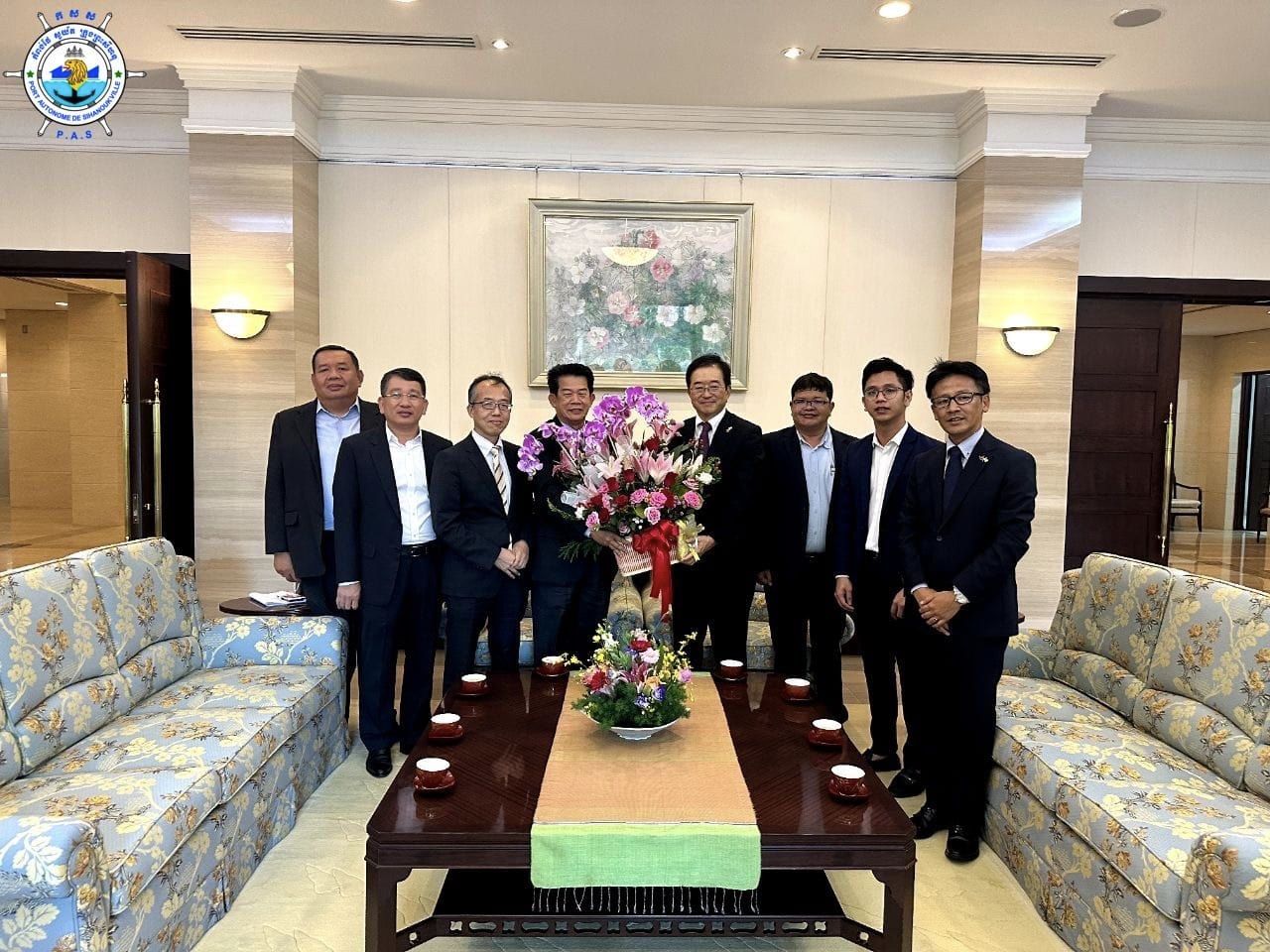 ថ្នាក់ដឹកនាំ កសស បានចូលសម្តែងការគួរសម និងជូនពរ ក្នុងឱកាសបញ្ចប់បេសកកម្មការទូត របស់ ឯកឧត្តម MIKAMI Masahiro ឯកអគ្គរាជទូតជប៉ុនប្រចាំព្រះរាជាណាចក្រកម្ពុជា នៅនិវេសនដ្ឋាននៃស្ថានទូតជប៉ុន-រាជធានីភ្នំពេញ
