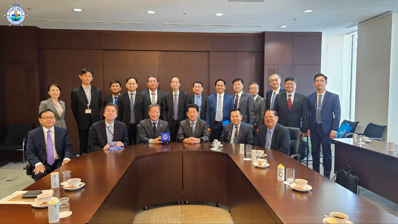 PAS Management, conducted a courtesy calls to H.E SAITO Tesuo, Minister of Land Infrastructure Transport and Tourism (MLIT); H.E TAKEI Shunsuke, State Minister of Foreign Affairs(MOFA); and H.E YAMADA Junichi
