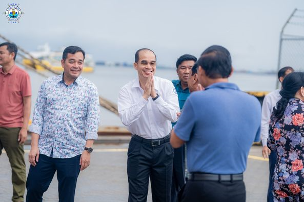 ទទួលស្វាគមន៍ដំណើរទស្សនកិច្ចឯកឧត្តម លោកជំទាវ លោក លោកស្រី គណៈអភិបាលខេត្ត ក្រុង ស្រុក ក្រុមប្រឹក្សាខេត្ត ក្រុង ស្រុក ប្រធាន អនុប្រធាន មន្ទីអង្គភាពជុំវិញខេត្តកំពង់ចាម ដែលមានថ្នាក់ដឹកនាំ សមាជិក និងសមាជិកា ចំនួន ១០៥ រូប
