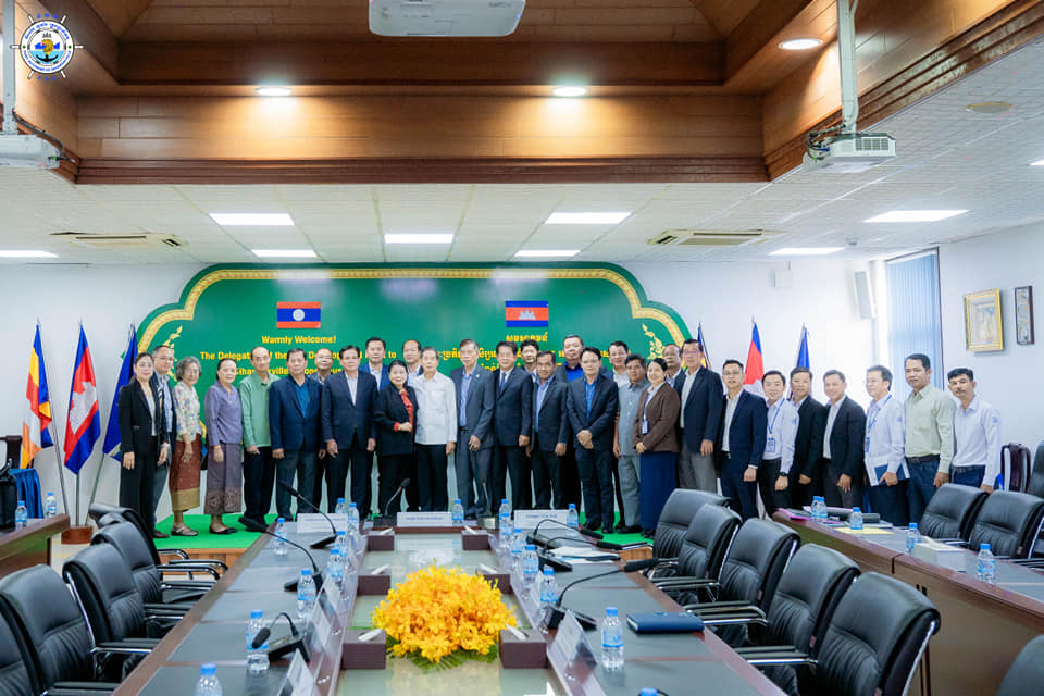 Welcomed a delegation visit of Lao Front for National Development
