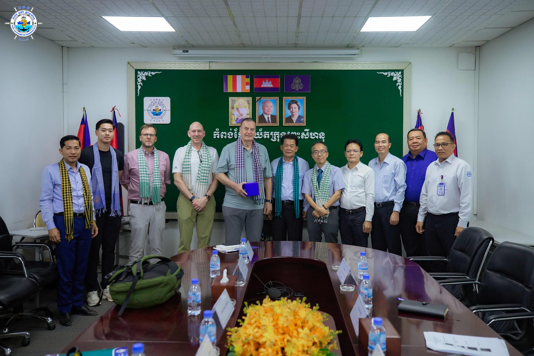 ទទួលស្វាគមន៍ ដំណើរទស្សនកិច្ច គណៈប្រតិភូដឹកនាំដោយ ឯកឧត្តមឧត្តមសេនីយ៍ Jim Jones ក្នុងគោលបំណងសិក្សា និងស្វែងយល់ពីការអភិវឌ្ឍវិស័យកំពង់ផែ
