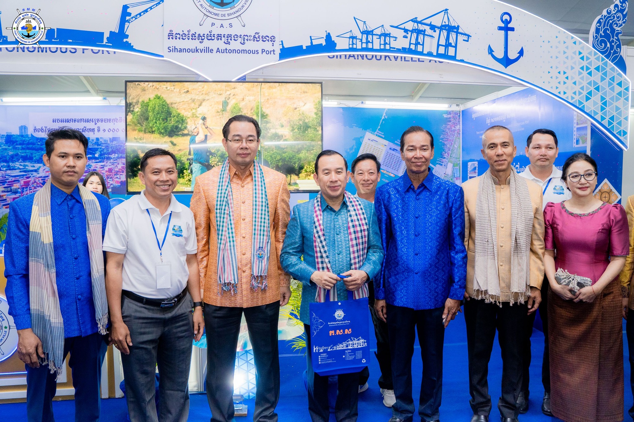 ពិព័រណ៍ទេសចរណ៍ វប្បធម៍ និងពាណិជ្ជកម្ម នៅខេត្តព្រះសីហនុ

