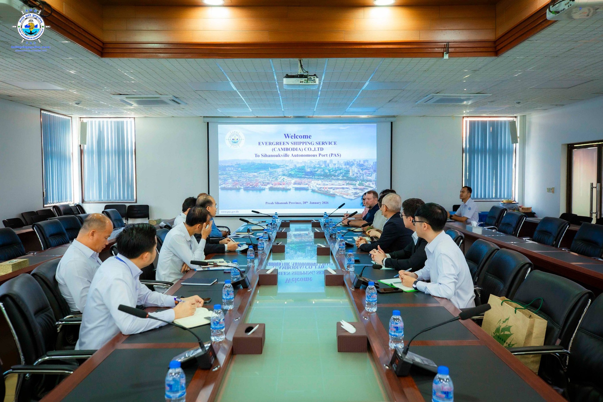Held a discussion meeting with Evergreen Shipping Services (Cambodia) Co., Ltd
