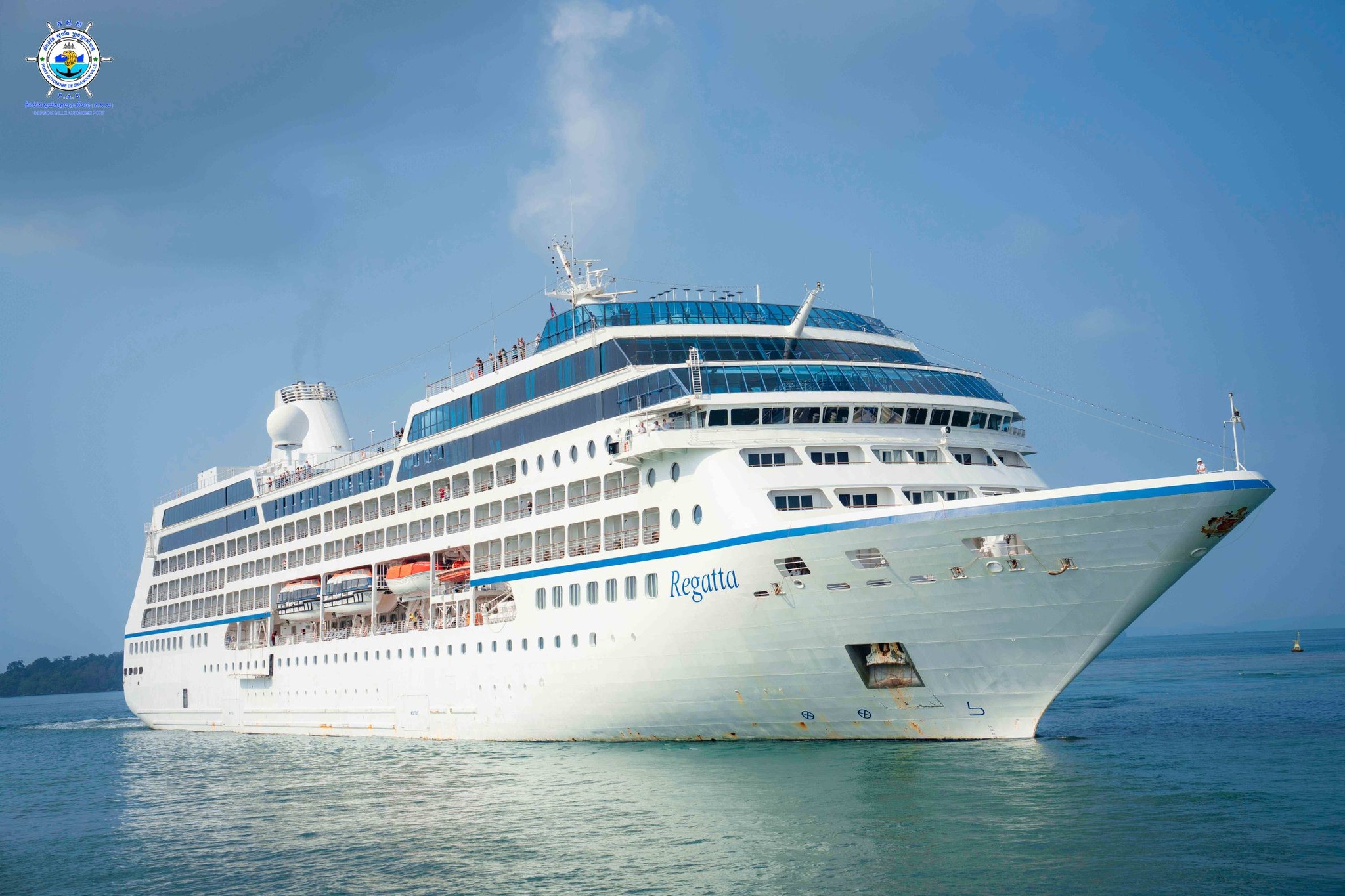 REGATA cruise ship with nationality of MARSHALL ISLAND

